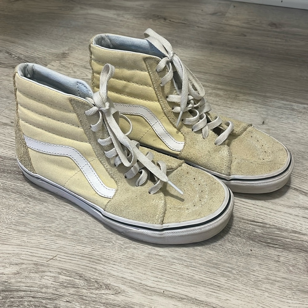 Vans/ high top 7.5. Great condition like new
